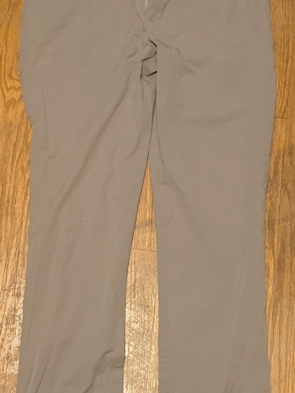 Vineyard vines boys performance khaki pants size 14. Like new
